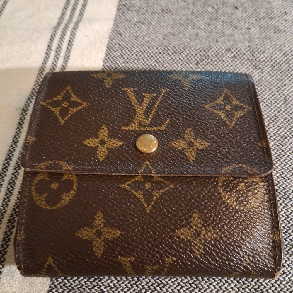 Louis Vuitton Monogram Key Holder in Brown and Gold